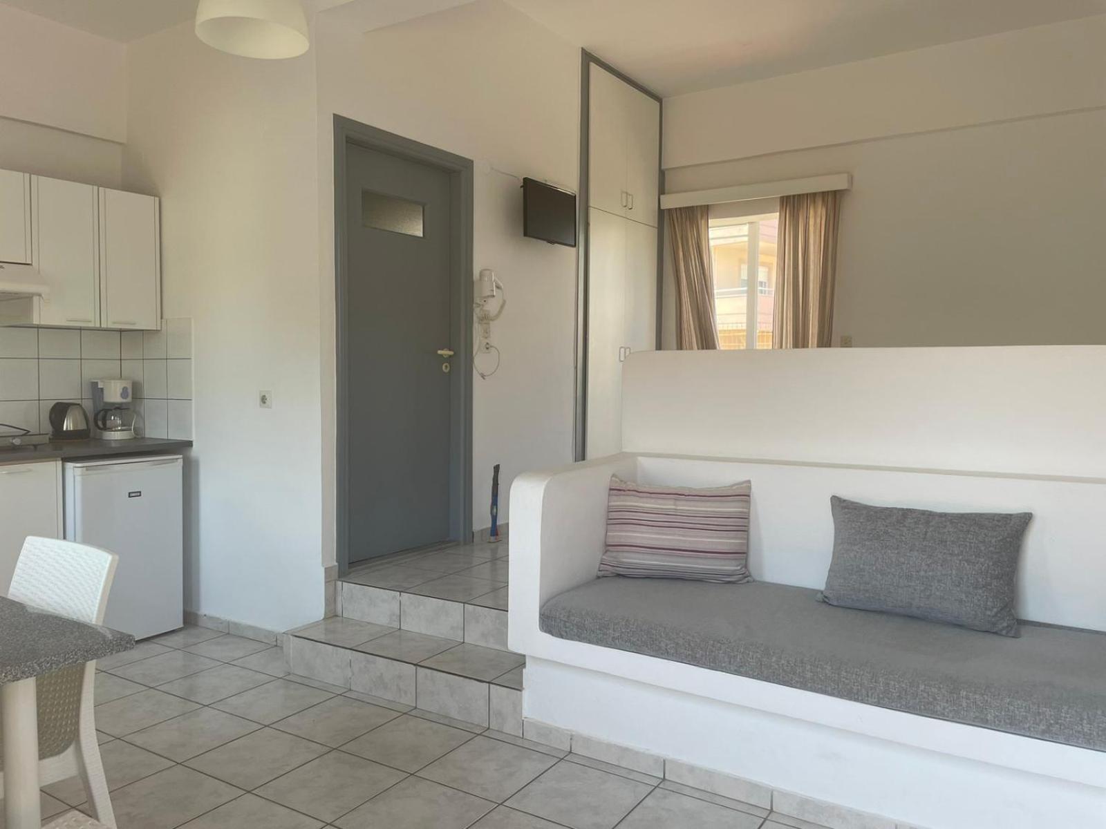Yannis Apartments Amoudara  Ngoại thất bức ảnh